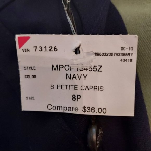 One 5 One Black With Gold Buttons and Attached Slide Belt Capri Size 8P NWT - Picture 9 of 9